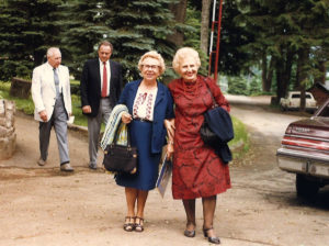 2 Women posing for photo at 1978 UNA General Assembly Meeting