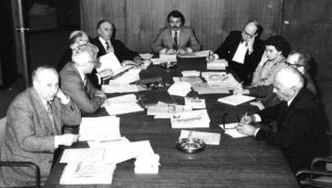 1978 UNA employees in a meeting