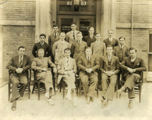 UNA Employees 1951/Svoboda News Writers posing for group photo