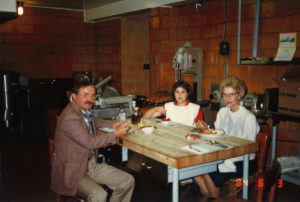 1984 UNA Members eating lunch
